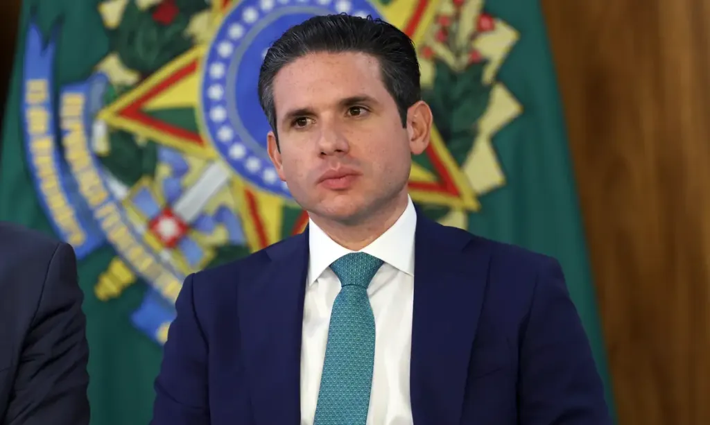 Motta afirma que isenção do IR pode entrar em pauta na semana que vem