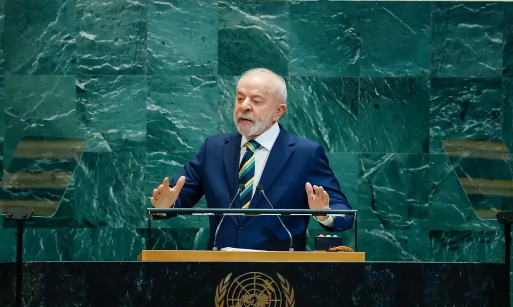 Democracia é o que está em jogo para a humanidade, alerta Lula nos EUA