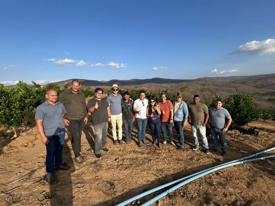 Produtores e comerciantes de José Gonçalves se reúnem com representantes da Prefeitura em dia de visita à zona rural