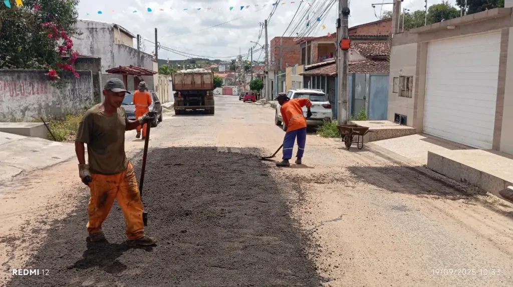 Zeladoria: ruas, praças e escolas recebem cuidados da Prefeitura de Alagoinhas