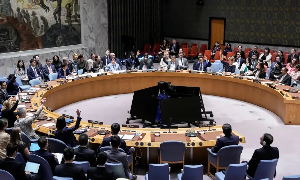 ONU decide retomar sanções contra Irã