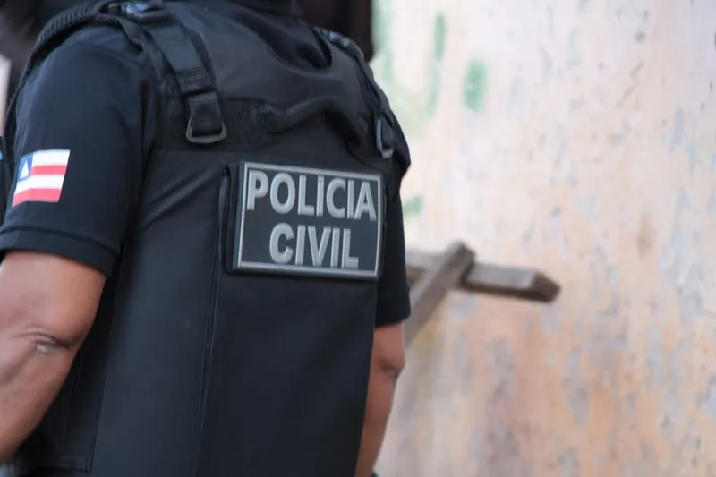 Polícia Civil faz novas incursões em local onde arsenal foi apreendido