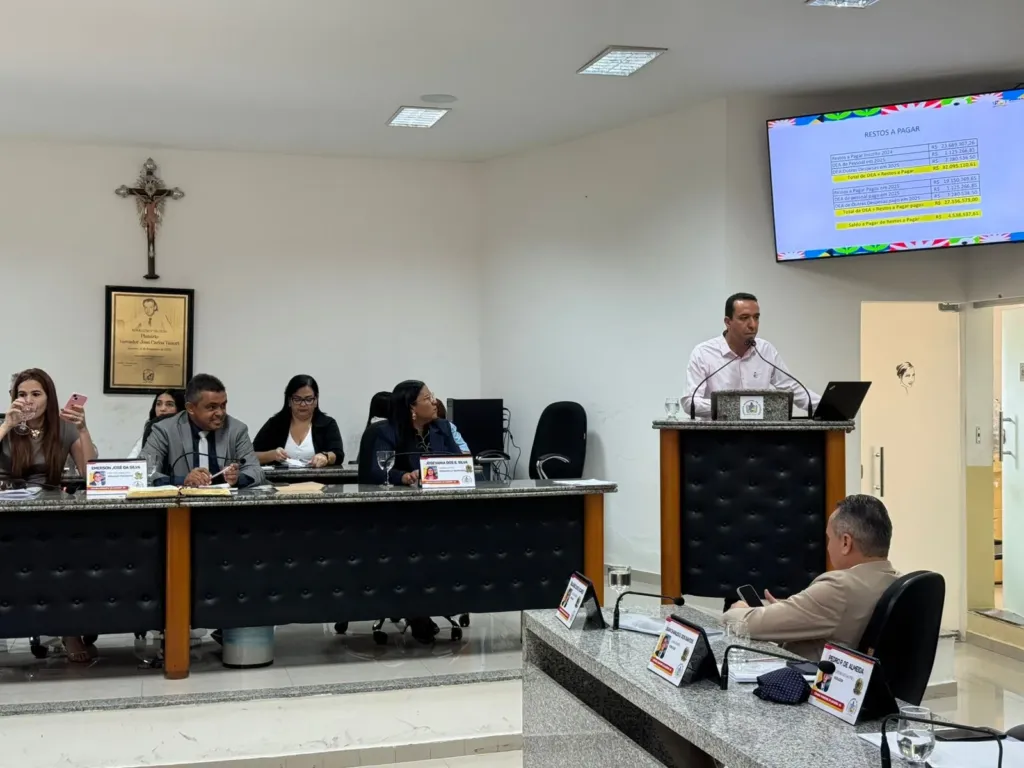 Gestão transparente: Sesau de Juazeiro divulga balanço do 2º quadrimestre de 2025 na Câmara