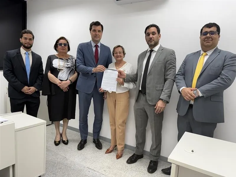 MPBA firma acordo para garantir direitos de permissionários da feira livre em Jacobina