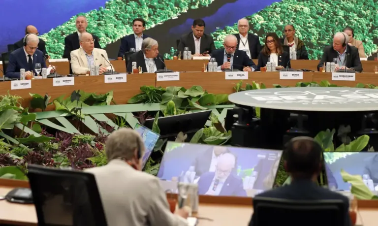 Na Cúpula do Clima, Lula promete ampliar proteção de áreas marinhas