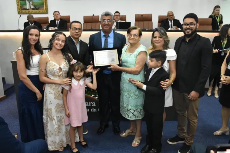 Outorgado Título de Cidadão Feirense ao jornalista Azevedo Júnior (in memoriam)