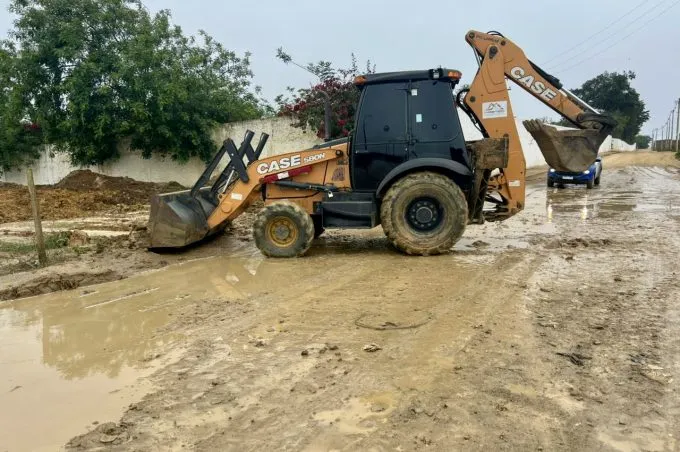 Prefeitura realiza intervenções em pontos da cidade afetados pelas chuvas