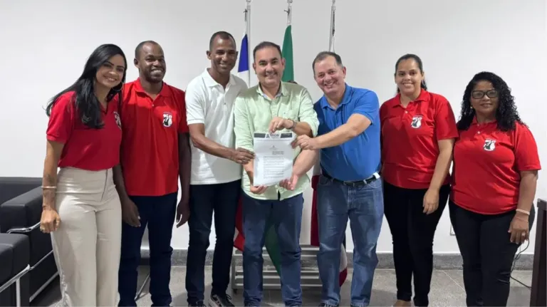 Prefeitura institui Auxílio Uniforme anual para Agentes Comunitários de Saúde e de Combate às Endemias