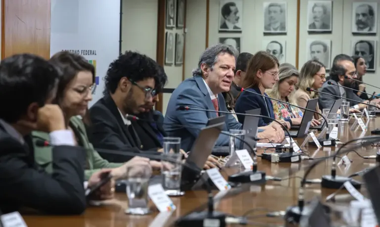 Vale a pena esperar “pouco tempo” por acordo Mercosul–UE, diz Haddad