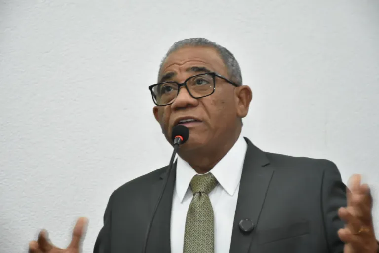 Harmonia e continuidade nos trabalhos da Câmara, deseja o vereador Eli Ribeiro para o próximo ano