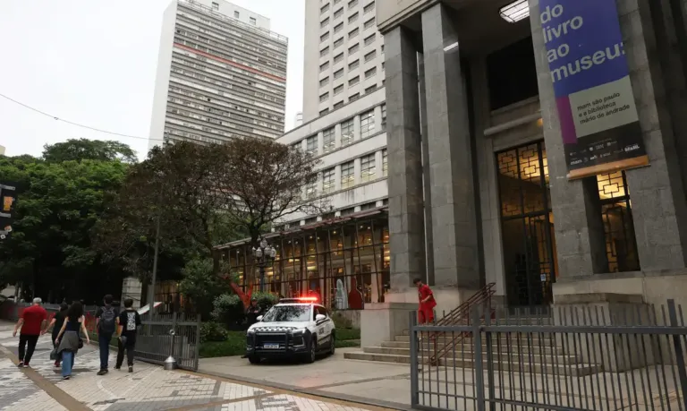 Mulher é presa suspeita de ajudar em roubo de obras de arte em SP