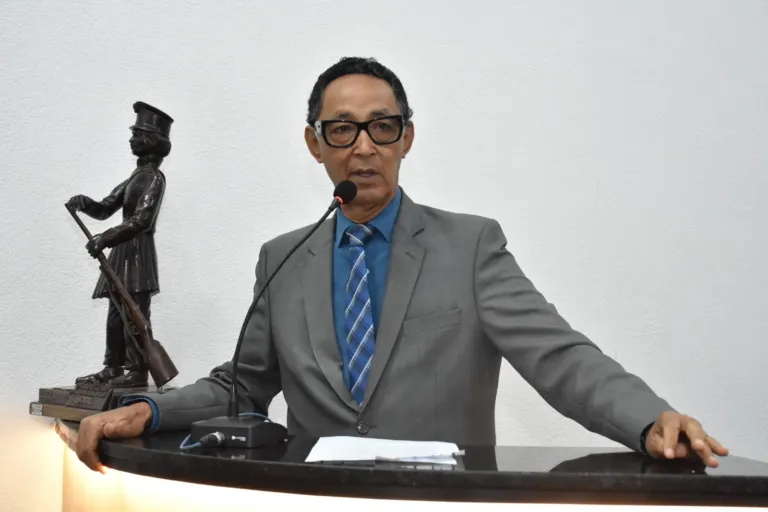 Pavimentação asfáltica deve facilitar tráfego de veículos e pedestres nos bairros Aviário e Sítio Matias