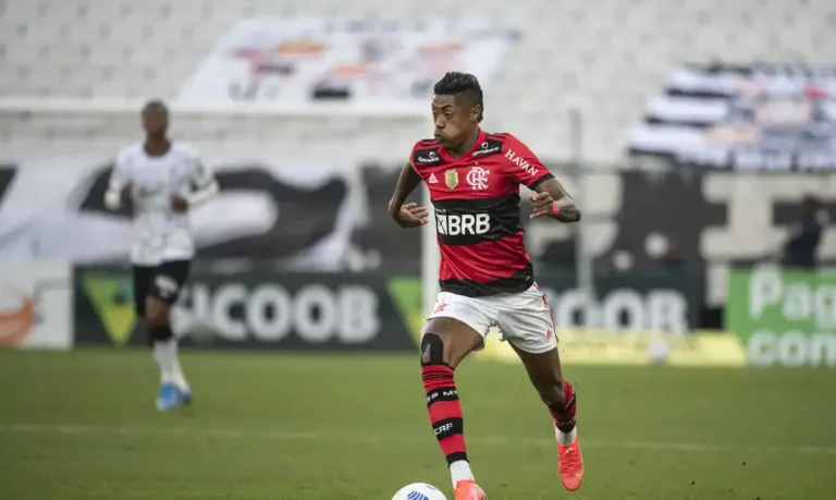 Justiça decide que Bruno Henrique é réu por estelionato