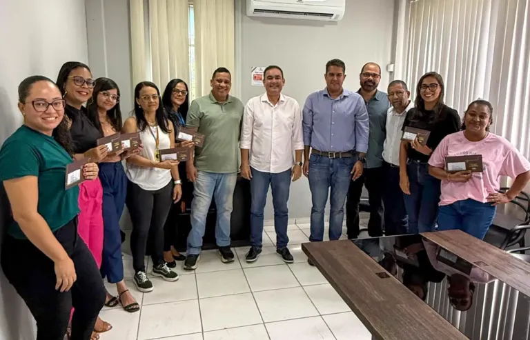 Em ação inédita, Gestão Municipal inicia entrega do Auxílio Natalino aos servidores