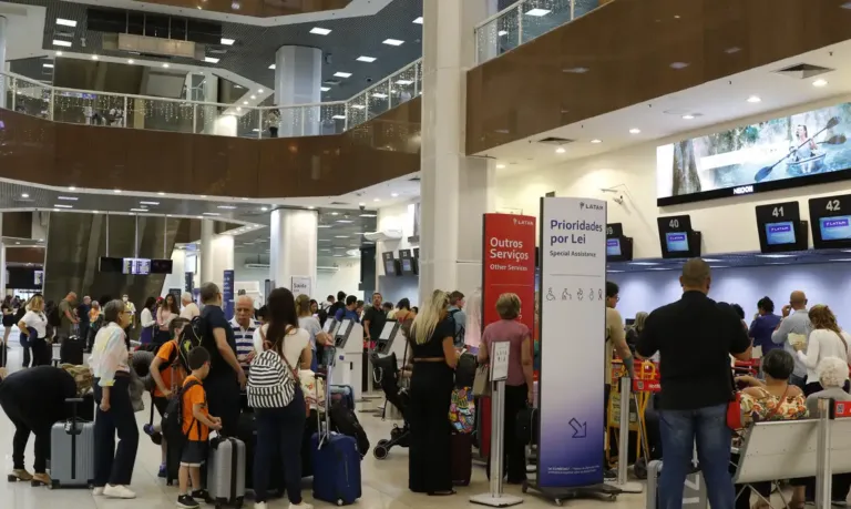 Anac discute com aéreas aumento de voos no Santos Dumont