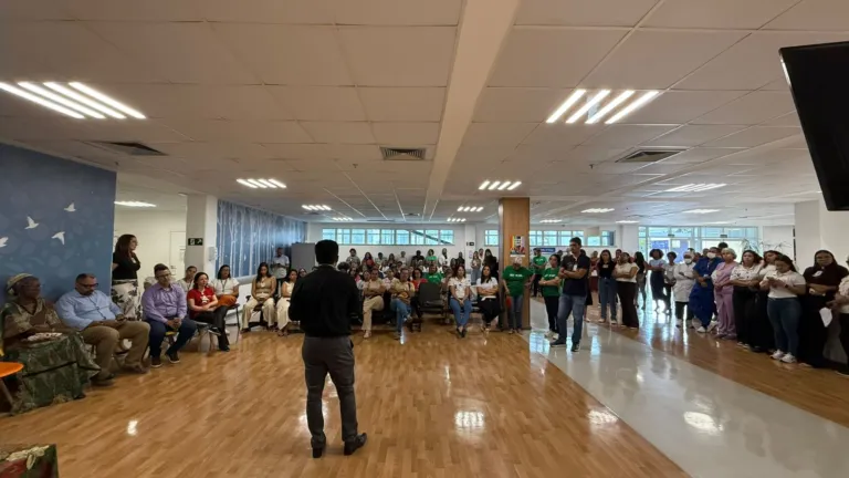 Culto ecumênico leva fé, esperança e emoção ao Hospital Clériston Andrade no clima do Natal