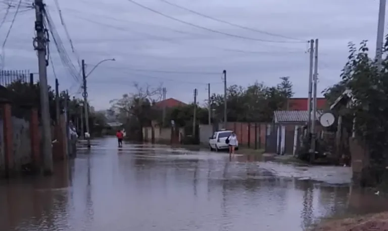 Inmet alerta para tempestade de grande perigo na Região Sul