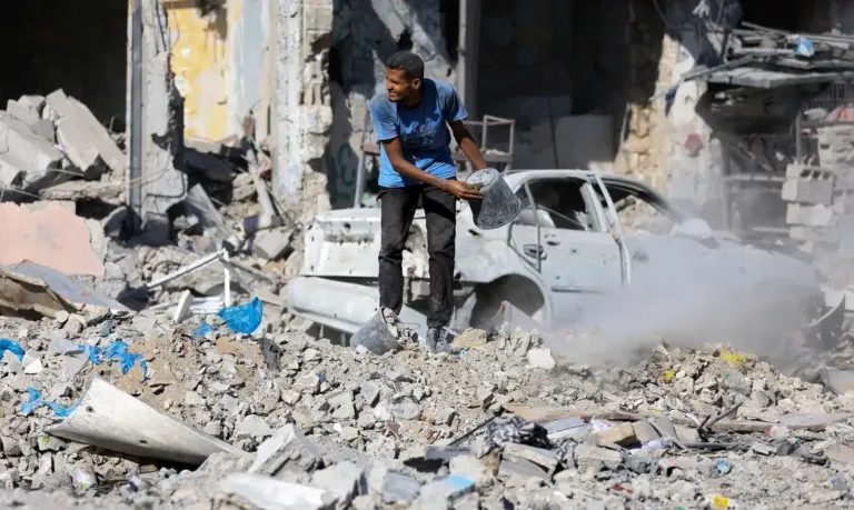 Tempestade polar em Gaza deixa pelo menos 11 mortos