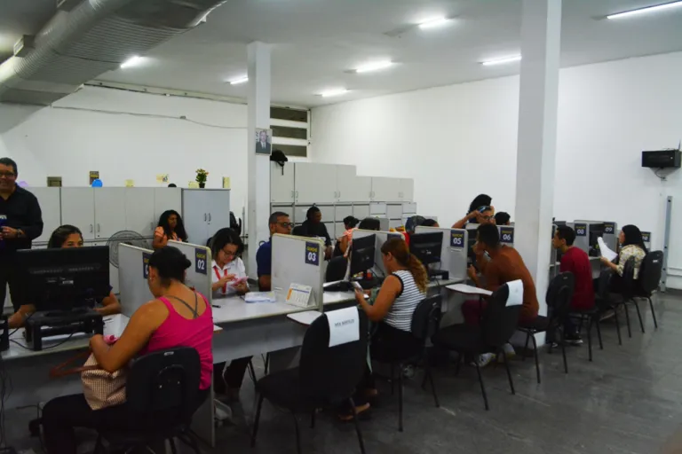 Casa do Trabalhador divulga 423 vagas de emprego para esta quinta-feira (11)