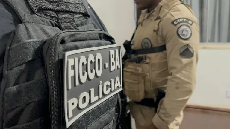 Negociante de armas para facção é localizada durante Operação Costa Segura
