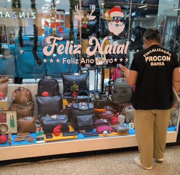 Operação Natal do Procon-BA fiscaliza acessibilidade no comércio