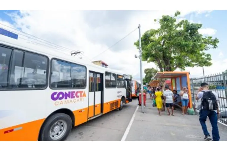 Conecta Camaçari tem novos horários e trajetos de linhas dos ônibus na sede