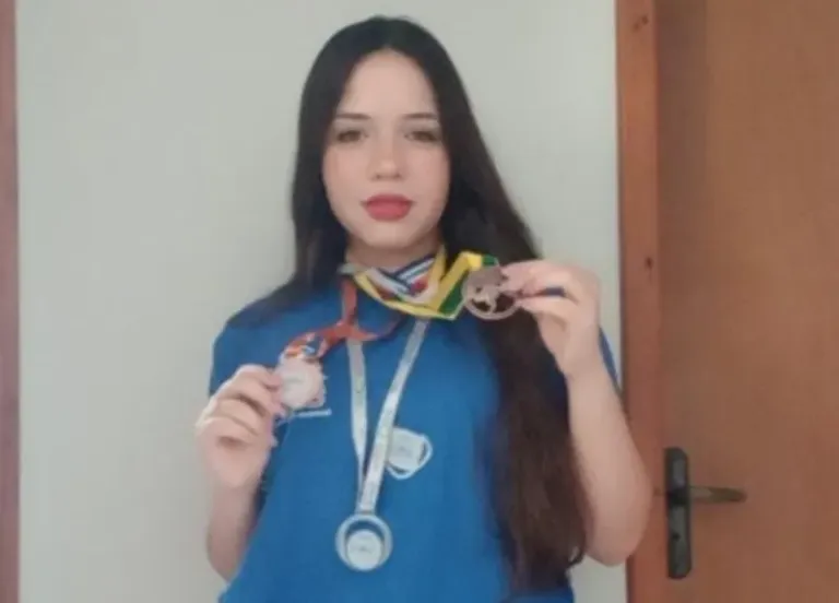 Estudante baiana da rede estadual conquista vaga em universidade norte-americana