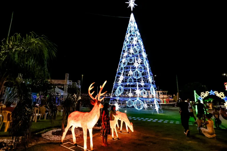 Quando as luzes se acendem, Juazeiro sorri: Natal da Família Juazeirense encanta a cidade no final de semana