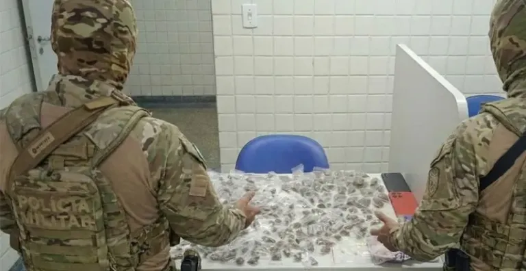 PM apreende mais de 500 porções de drogas em Tancredo Neves