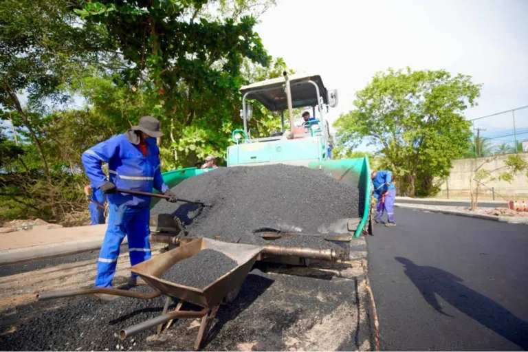 Com avanço das obras, ponte de Itacimirim recebe pavimentação asfáltica e tem tráfego liberado