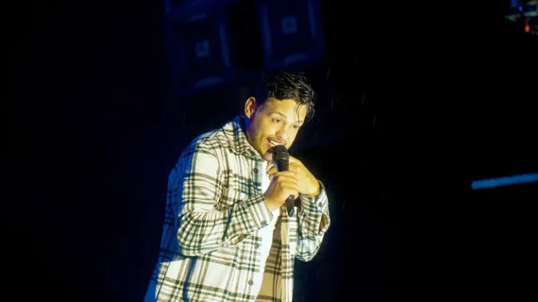 Natal Show de Bola reúne futebol, música e solidariedade em Feira de Santana