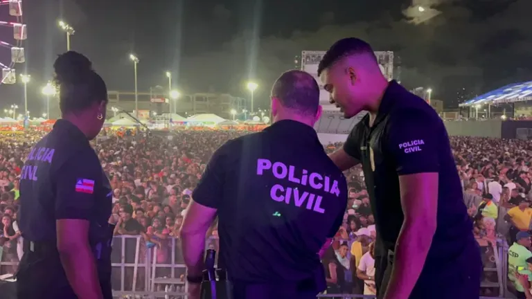 Polícia Civil fiscaliza uso de fogos durante o Festival Virada Salvador 2026