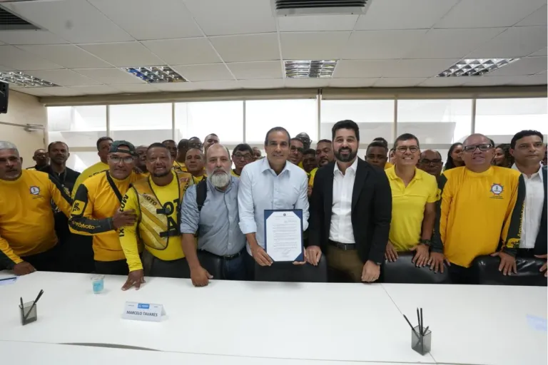 Prefeitura atualiza regulamentação dos mototaxistas e fará novo chamamento em janeiro para formalizar mais profissionais