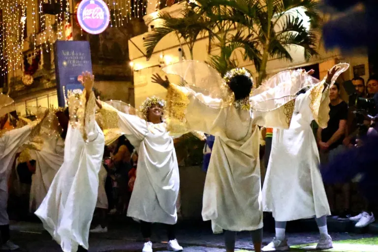 Parada Natalina retoma apresentações neste final de semana no Centro Histórico