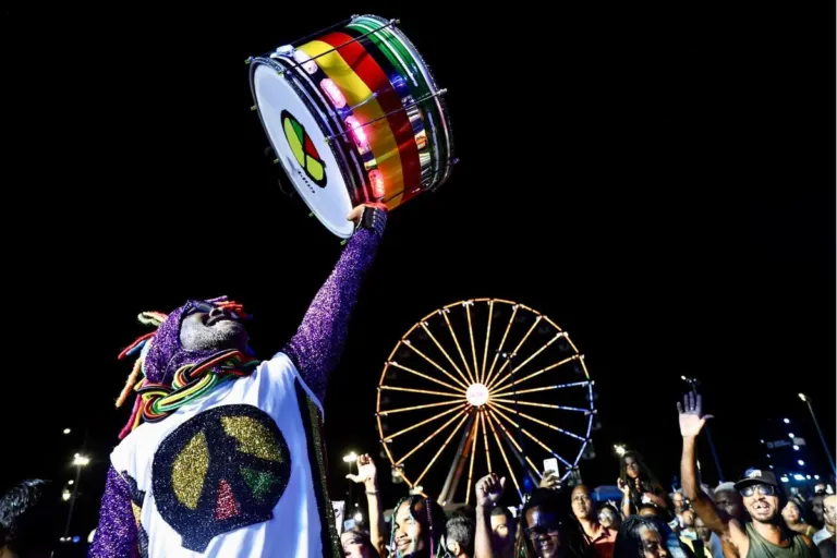 Primeira atração desta terça-feira (30), Olodum agita Festival Virada Salvador