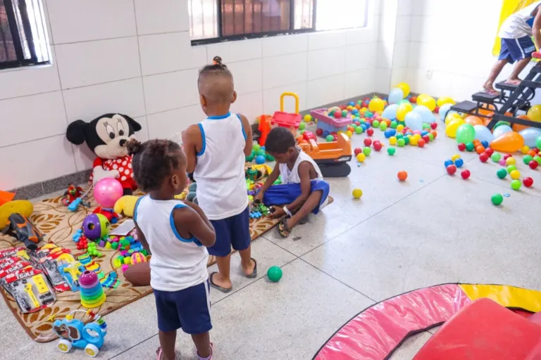 Crianças neurodivergentes contam com sala sensorial em espaço de acolhimento do Salvador Acolhe
