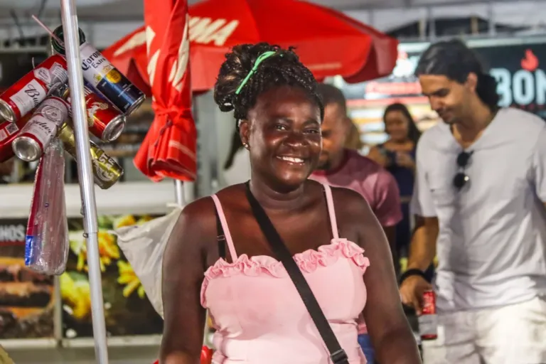 Ambulantes celebram avanços para a categoria e sucesso de vendas no Festival Virada Salvador 2026