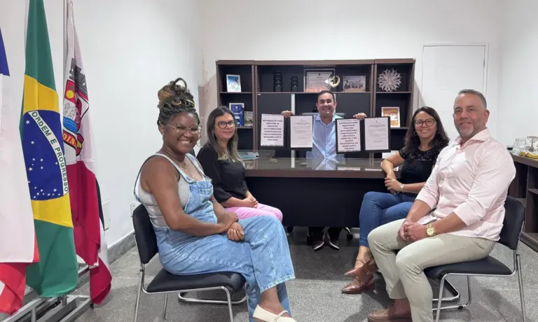 R$18 mi em investimentos: Gustavo Carmo autoriza licitação para construção de creche e escola