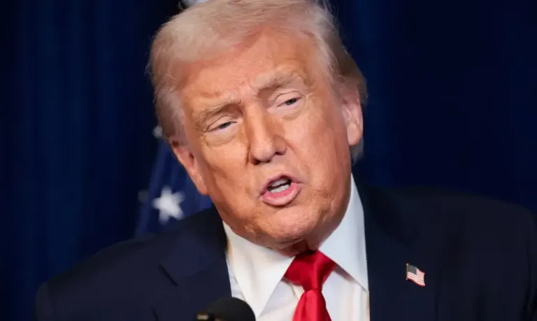 Trump ameaça operação militar contra Colômbia após ataque à Venezuela