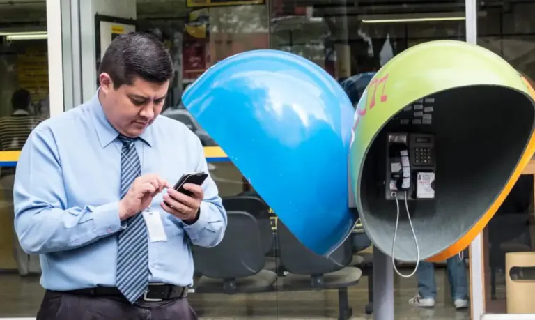 Orelhões serão extintos no Brasil até o fim de 2028