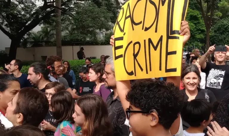 Ministério Público move ação contra Shopping Higienópolis por racismo