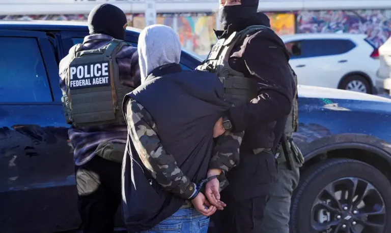 Trump pode usar forças armadas em protesto contra agentes de imigração