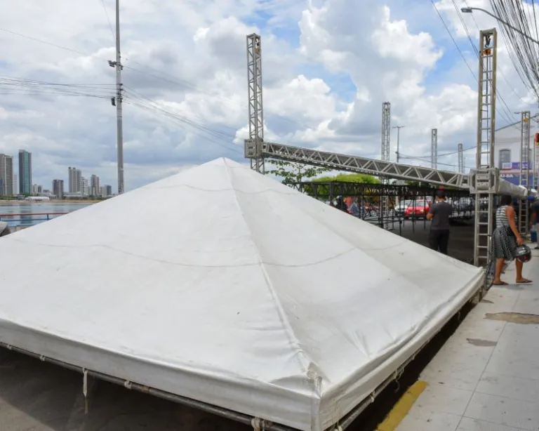 Estrutura do Carnaval de Juazeiro 2026 avança e cidade já vive clima de folia