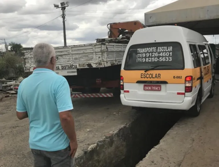 Semob convoca transporte escolar para vistoria obrigatória de 2026