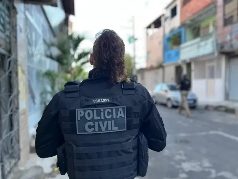 Investigada por extorsão mediante sequestro é presa em Vera Cruz