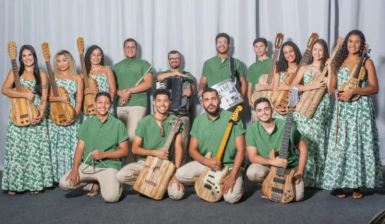 Orquestra Sisaleira, Cortejo Afro, Gal do Beco, muito samba e pagode aquecem a noite de verão no Pelô; confira a programação de…