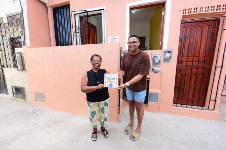 Prefeitura inicia 2026 entregando mais 102 casas reformadas pelo Morar Melhor no Acupe de Brotas