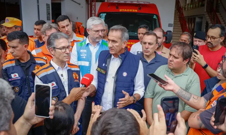 Ministro diz que equipes federais permanecerão na Zona da Mata mineira