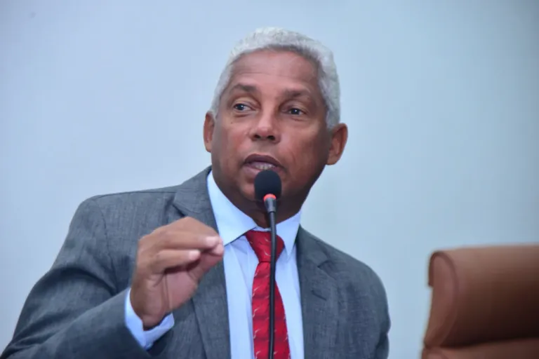 Reajuste no transporte coletivo pode impactar trabalhadores e empresas, avalia vereador