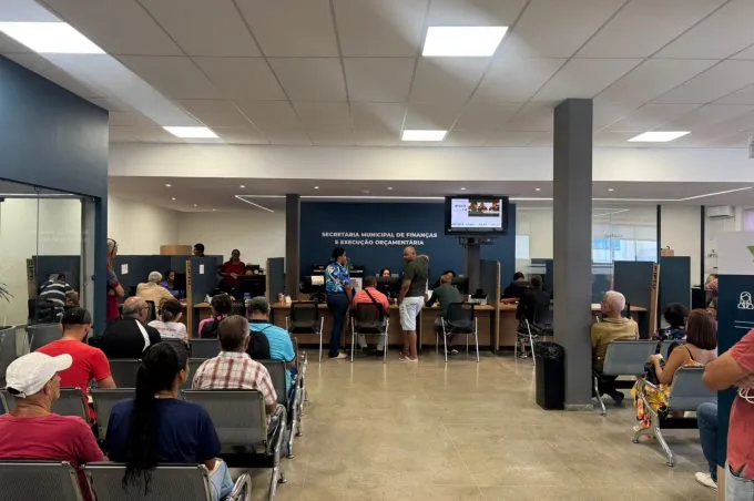 Contribuintes aproveitam desconto no pagamento do IPTU. Recursos retornam à população por meio de serviços e obras